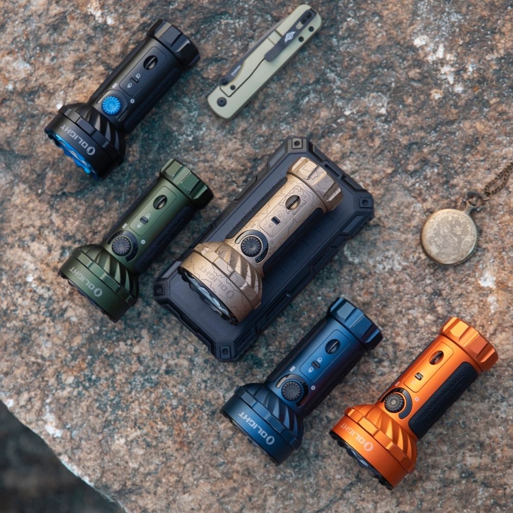 高出力！OLIGHT Marauder mini スポット・投光切替式 懐中電灯 高出力！OLIGHT Marauder mini スポット・投光切替式 懐中電灯